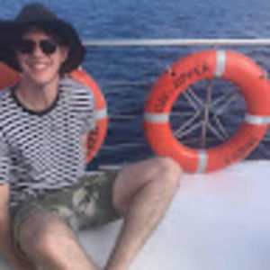 Meet your Posher, Alex